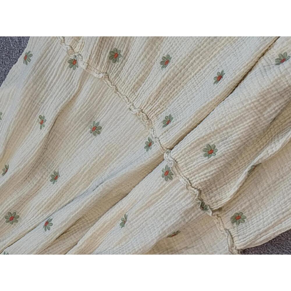 Bohemian Style Cream Floral Puff Sleeve Dress - Picture 5 of 8